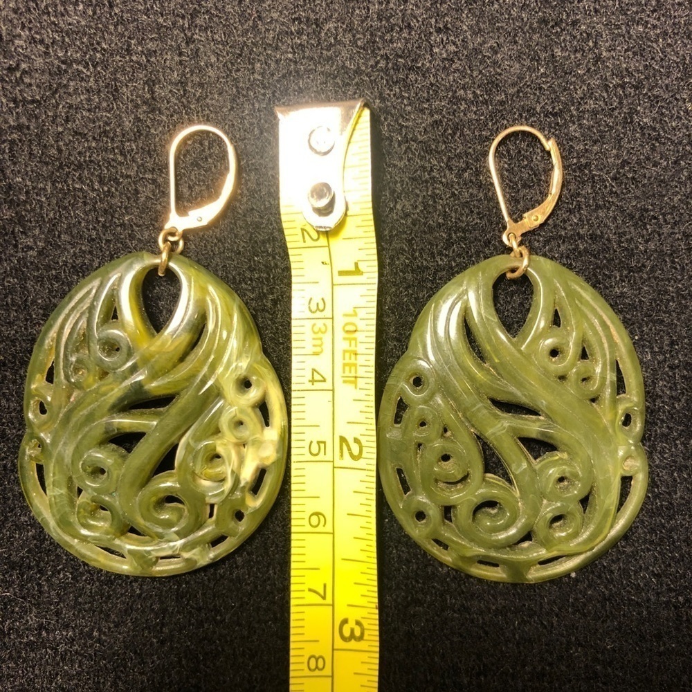 🇻🇳 Amazing Asian Jade looking earrings from a boutique in Saigon, Vietnam - Picture 3 of 7